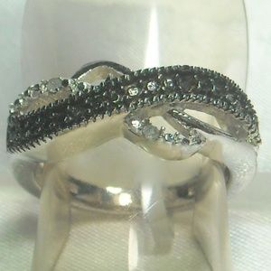 NWT .02 ct Natural Diamond Ring